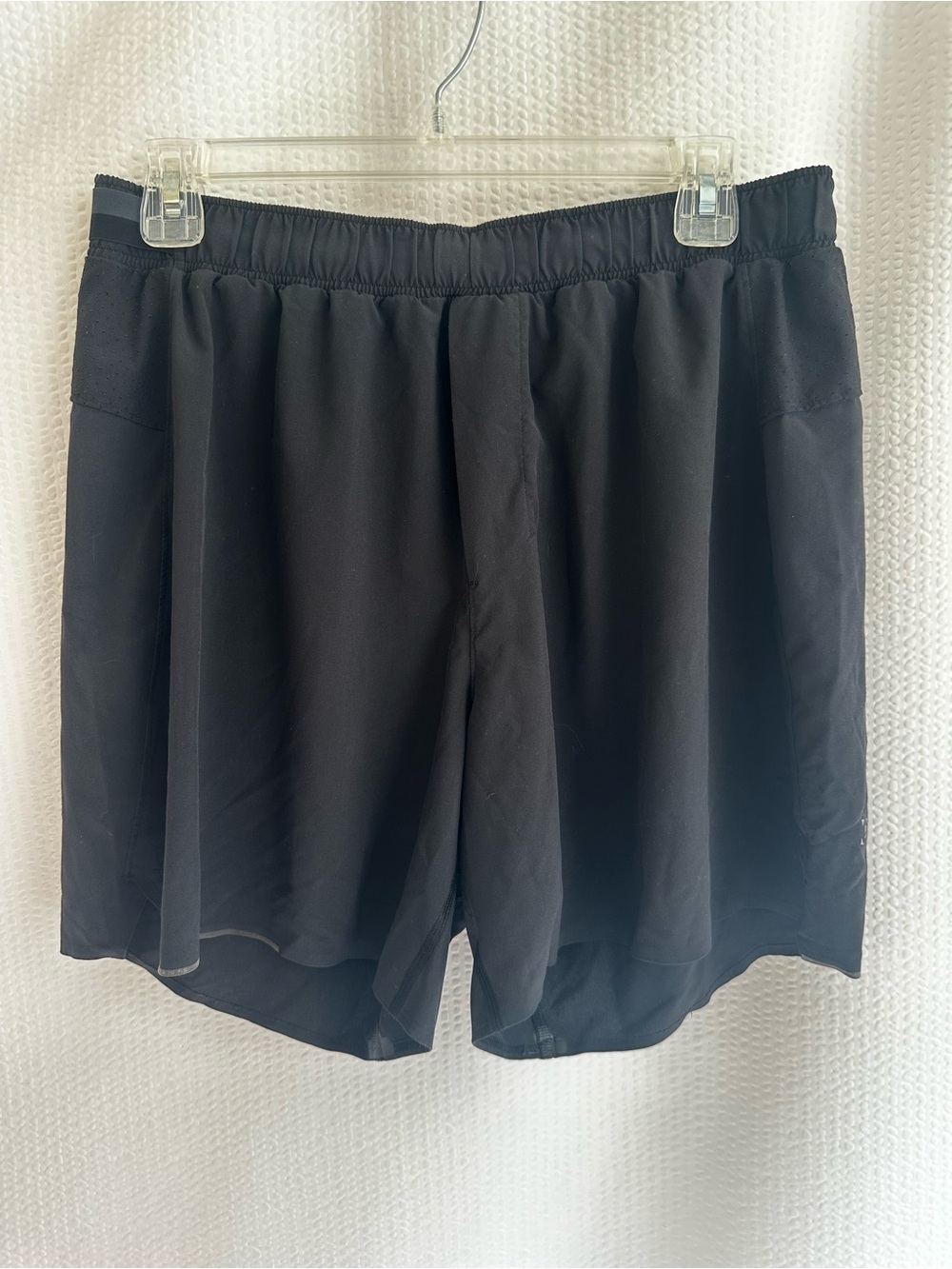 LULULEMON Surge Black Shorts Reflective Running Athletic Men’s Size Large
